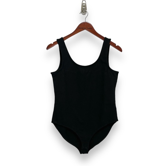 GAP Tops - Gap- Tank Bodysuit in Black Size Medium.
